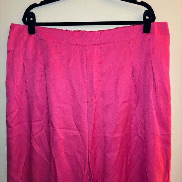 Women’s Solid Plicated High Waisted Straight Leg Trousers Size 4X - Picture 3 of 10